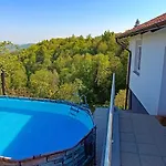 Private Wellness With Panoramic View, Sauna & Jacuzzi 아파트 마리보르