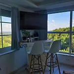 Private Wellness With Panoramic View, Sauna & Jacuzzi