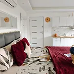 Private Wellness With Panoramic View, Sauna & Jacuzzi *