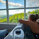 Private Wellness With Panoramic View, Sauna & Jacuzzi Apartment Maribor