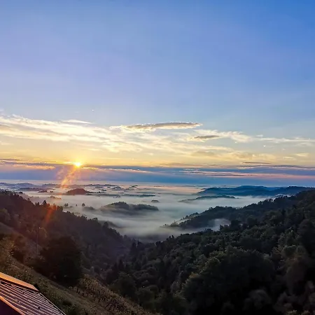 Private Wellness With Panoramic View, Sauna & Jacuzzi *