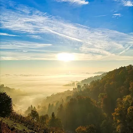 Private Wellness With Panoramic View, Sauna & Jacuzzi *