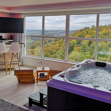 Private Wellness With Panoramic View, Sauna & Jacuzzi * Marburg