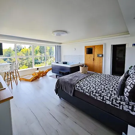 Private Wellness With Panoramic View, Sauna&jacuzzi Appartamento