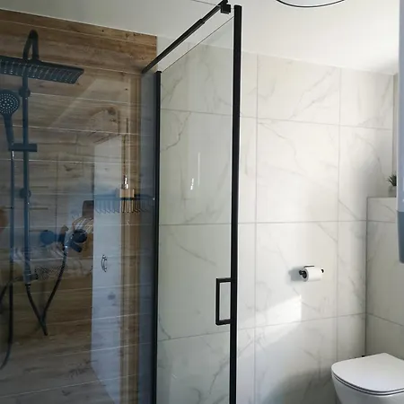 Apartment Private Wellness With Panoramic View, Sauna & Jacuzzi *