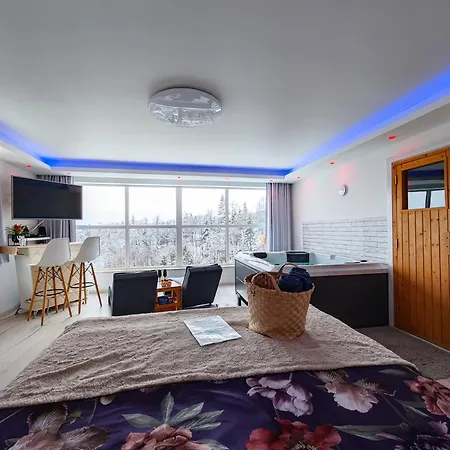 Private Wellness With Panoramic View, Sauna & Jacuzzi شقة *