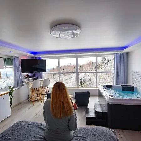 Private Wellness With Panoramic View, Sauna & Jacuzzi Marburg