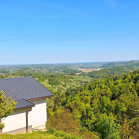 Apartment Private Wellness With Panoramic View, Sauna & Jacuzzi Maribor