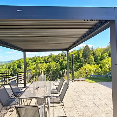 Private Wellness With Panoramic View, Sauna & Jacuzzi * Maribor