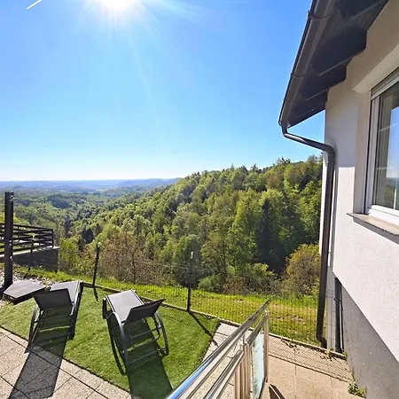Private Wellness With Panoramic View, Sauna & Jacuzzi Apartment *