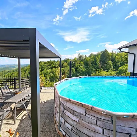 Apartment Private Wellness With Panoramic View, Sauna & Jacuzzi *