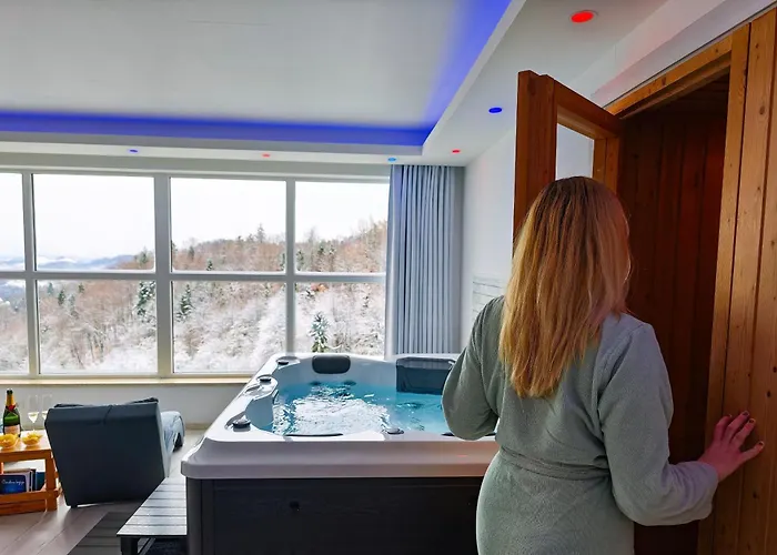 Lejlighed Private Wellness With Panoramic View, Sauna & Jacuzzi *