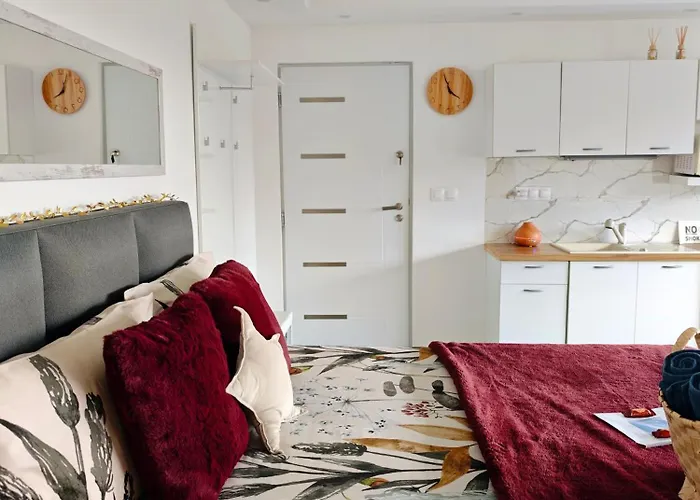 Private Wellness With Panoramic View, Sauna & Jacuzzi *